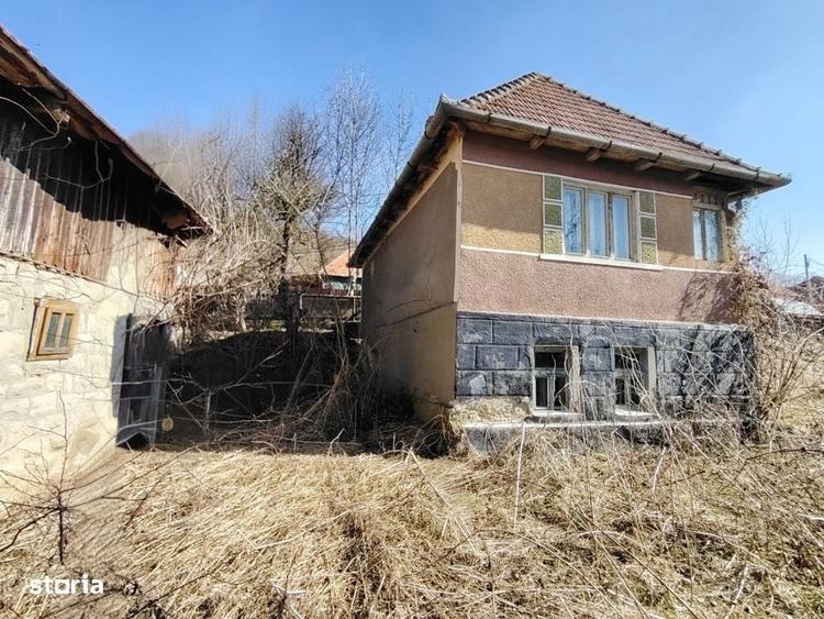 Spațiu comercial, în Micești