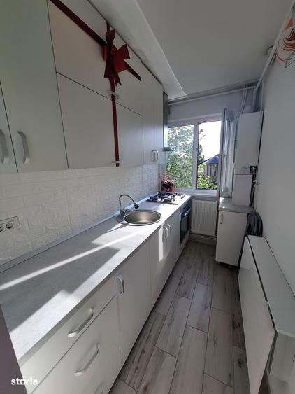 Apartament cu 2 camere semidecomandat în Aurel Vlaicu