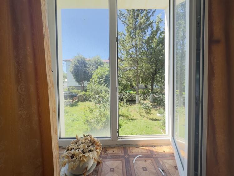 Apartament cu 2 camere în Moinești