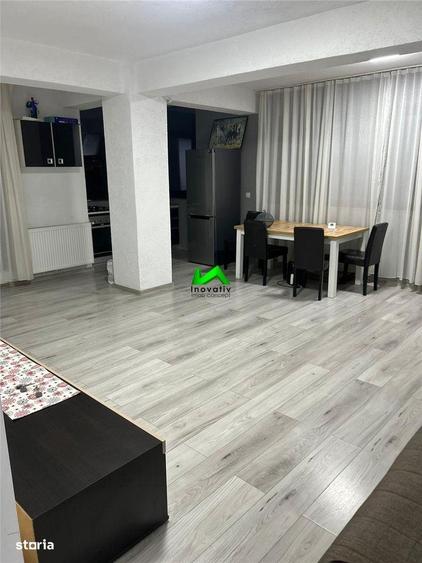 Apartament cu 3 camere în Central — fotografia 1