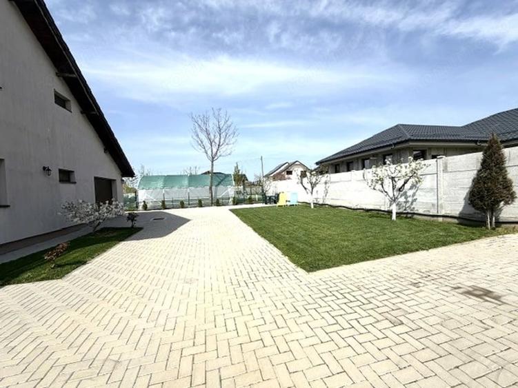 Casă cu Teren 629 Mp în Central