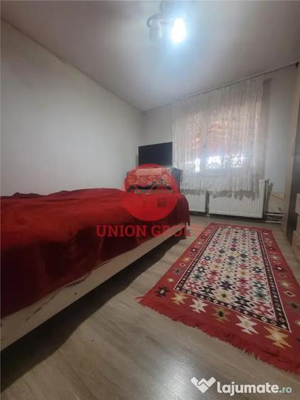 Casă cu 4 camere cu Teren 600 Mp în Lazu