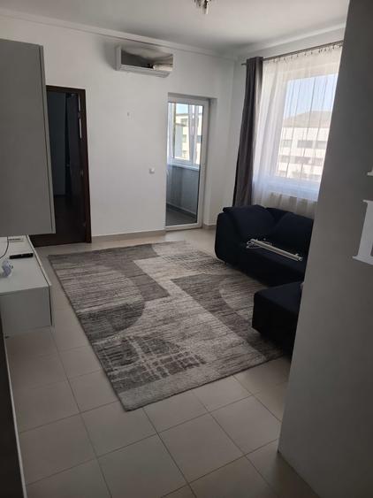 Apartament cu 2 camere semidecomandat în Florești