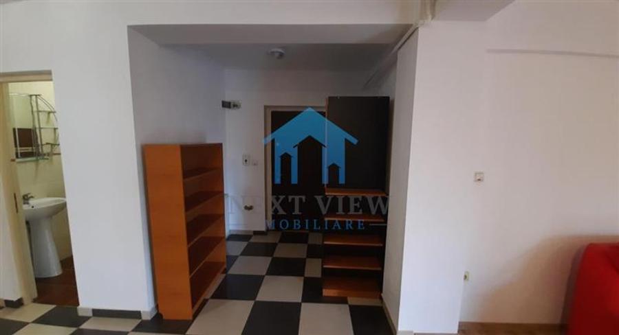 Apartament cu 3 camere decomandat în Zorilor