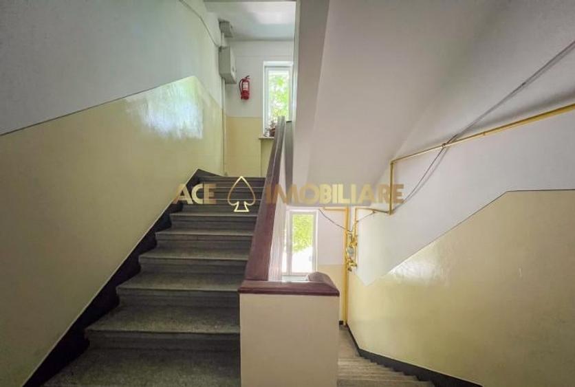 Apartament cu 2 camere decomandat, mobilat în Berceni