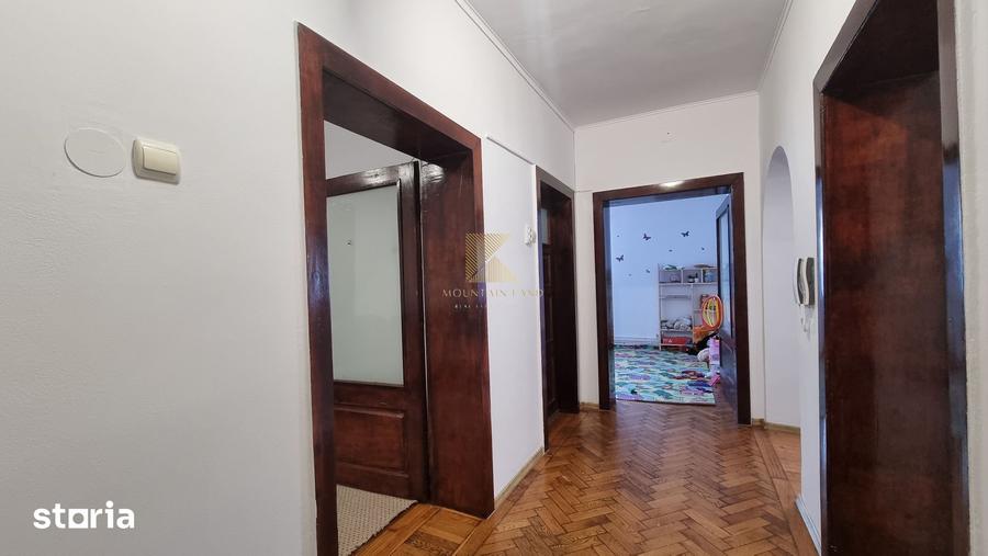 Spațiu comercial, de 100 mp, în Florilor
