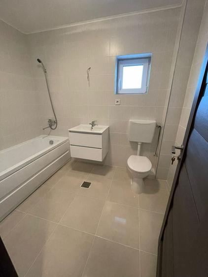 Apartament cu 2 camere decomandat în Exterior Vest