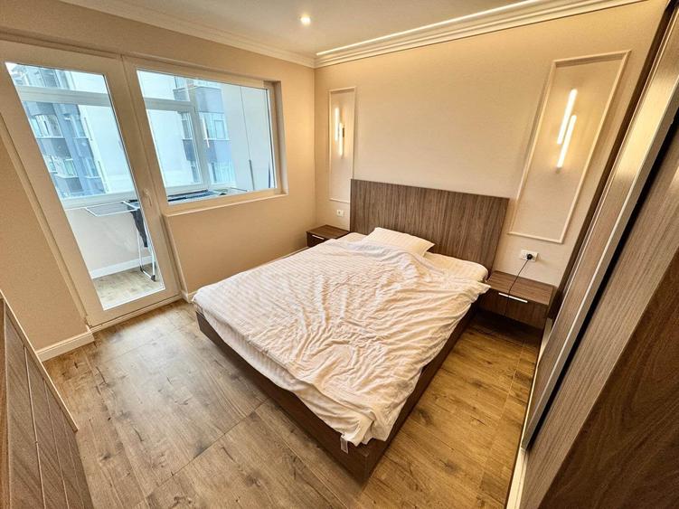 Apartament cu 2 camere decomandat în Podu Roș
