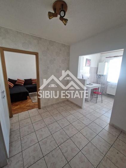 Apartament cu 2 camere decomandat, mobilat în Hipodrom 4