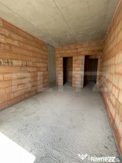 Apartament cu 2 camere semidecomandat în Calea Moldovei