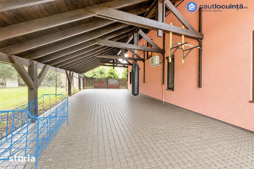 Casă cu 7 camere cu Teren 811 Mp în Corbeanca