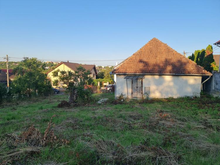 Casă cu 3 camere în Central