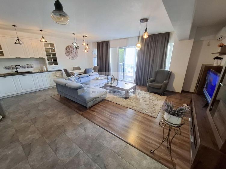 Apartament cu 2 camere semidecomandat, mobilat în Central