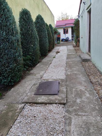 Casă cu Teren 1000 Mp în Central
