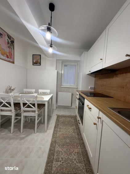 Apartament cu 3 camere decomandat în Micro 15