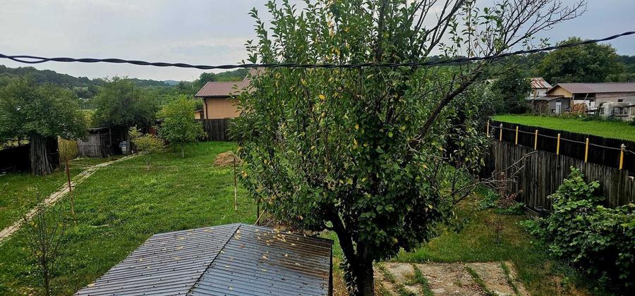 Casă cu 4 camere în Nisipoasa