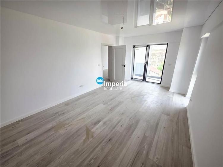 Apartament cu 2 camere decomandat în Aeroport