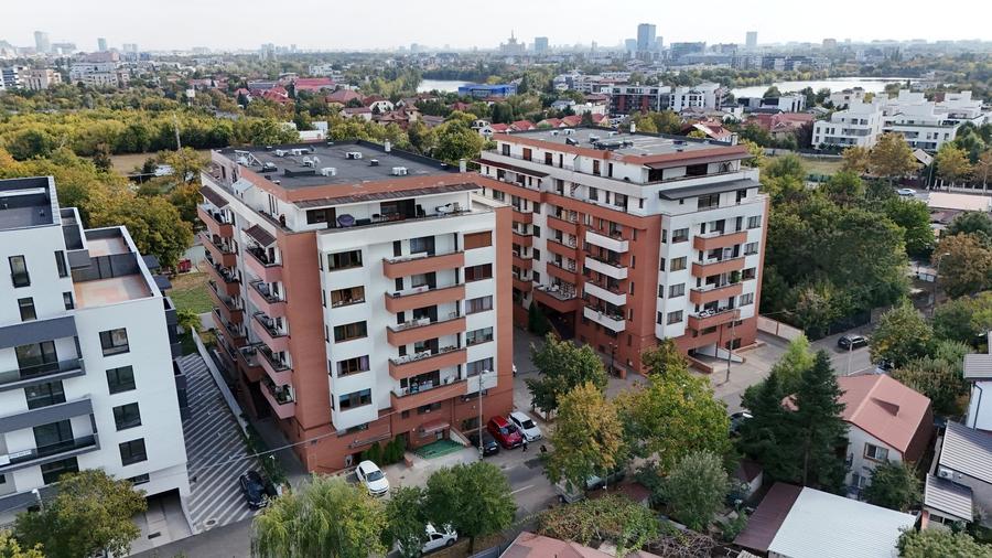 Apartament cu 2 camere semidecomandat, mobilat în Sisești