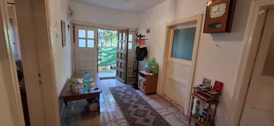 Casă individuală cu 3 camere cu Canalizare în Anda