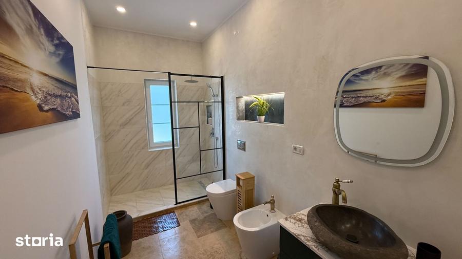 Casă cu 3 camere cu Teren 300 Mp în Mărgineni