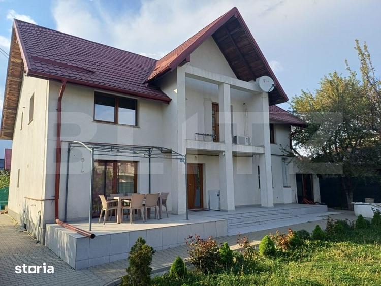 Casă cu 7 camere cu Teren 1000 Mp în Șcheia