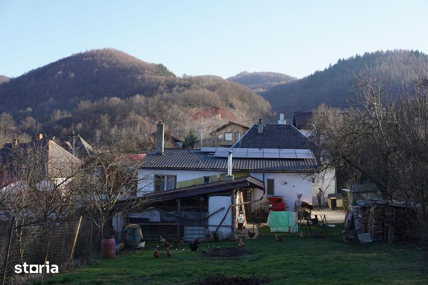 Casă cu 5 camere cu Teren 752 Mp în Central