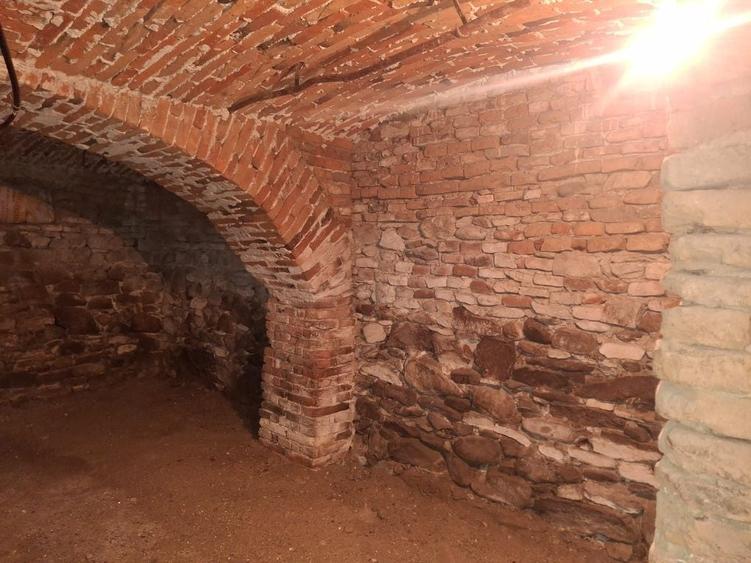 Casă cu 2 camere în Săliște