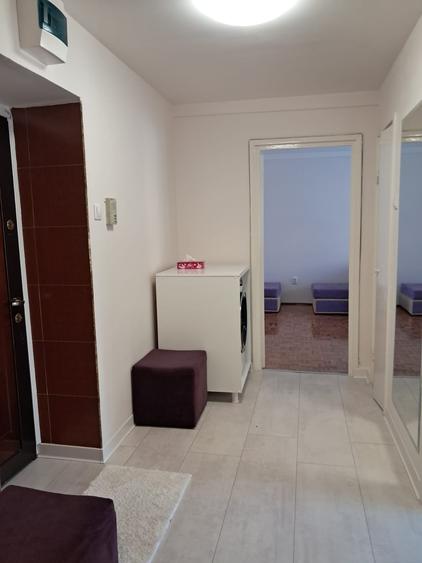 Apartament cu 2 camere decomandat în Cedonia
