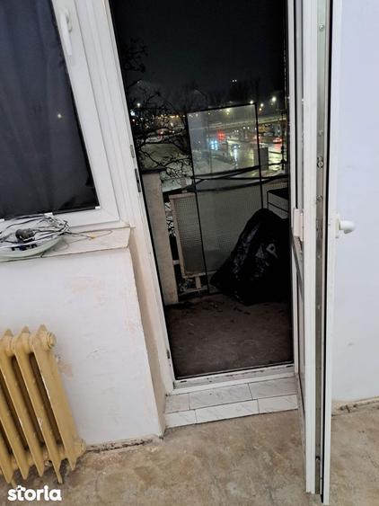 Apartament cu 3 camere decomandat în Decebal