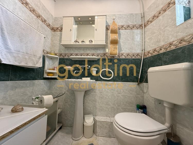 Casă individuală cu 7 camere cu Canalizare în Cornu