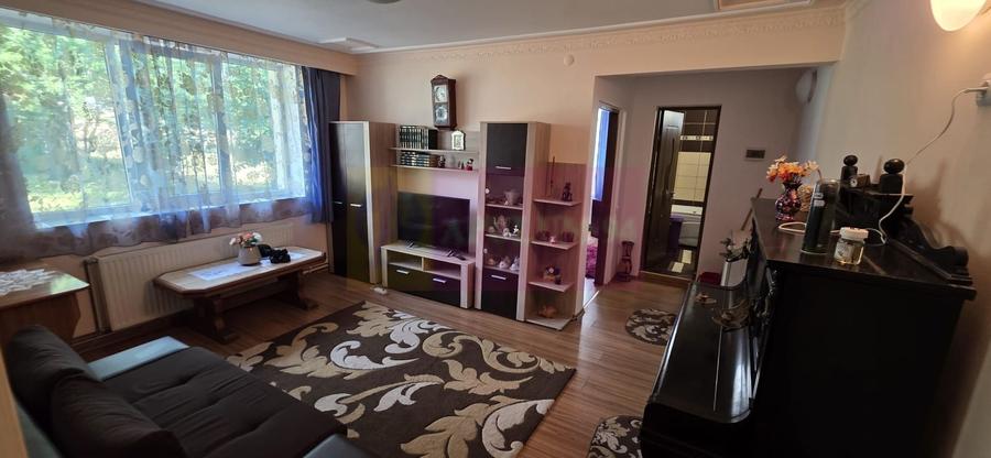 Apartament cu 2 camere semidecomandat în Exterior Nord