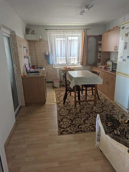 Casă cu 4 camere cu Teren 1000 Mp în Exterior Vest