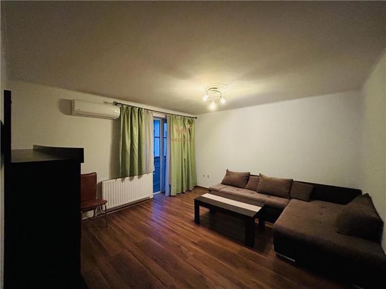 Apartament cu 2 camere decomandat în Turnișor