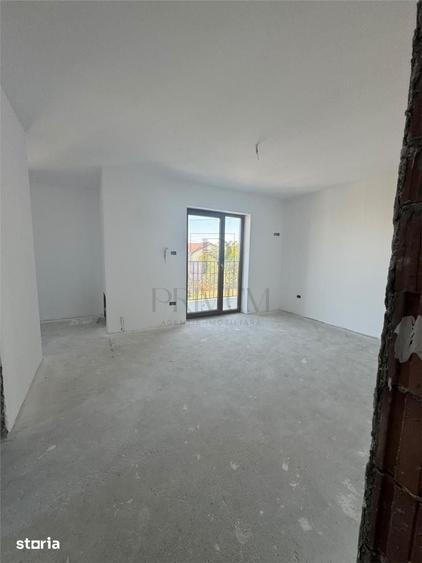 CASA SPATIOASA 4 DORMITOARE BUCATARIE INCHISA ZONA SERENA ASFALT SI TO - 13
