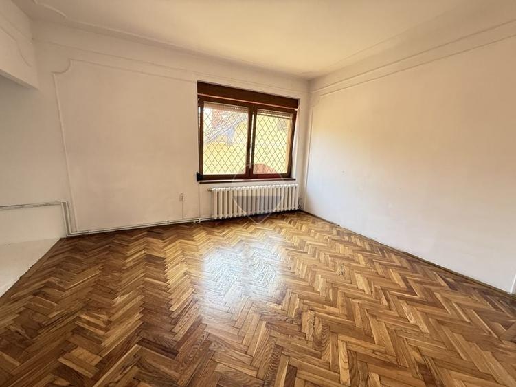 Casă individuală cu 4 camere cu Teren 200 Mp în Grigorescu