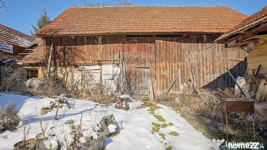 Casă cu 2 camere cu Teren 778 Mp în Tărlungeni