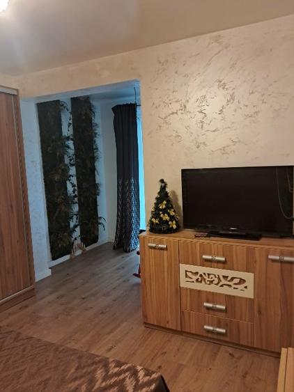 Apartament cu 3 camere decomandat, mobilat în Păcurari