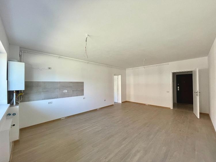 Apartament cu 2 camere semidecomandat în Sânpetru