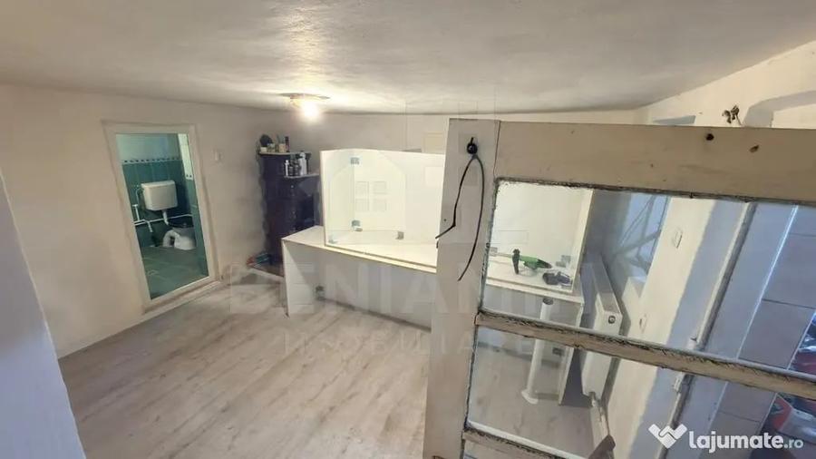 Casă cu 3 camere cu Teren 625 Mp în Bariera Vâlcii