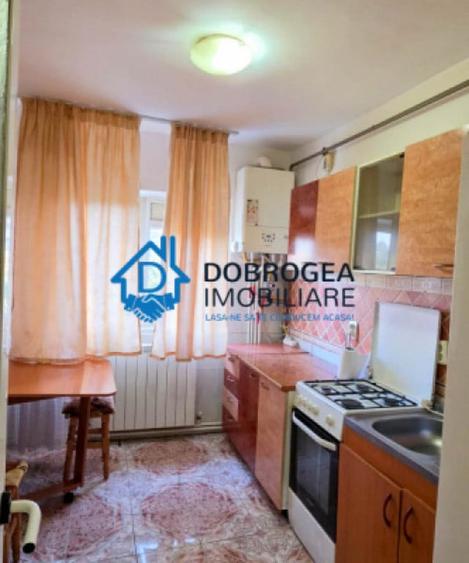 Apartament cu 2 camere decomandat în Păcii