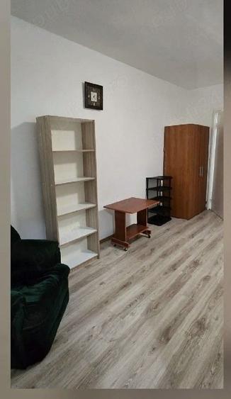 Garsonieră semidecomandată în Titan