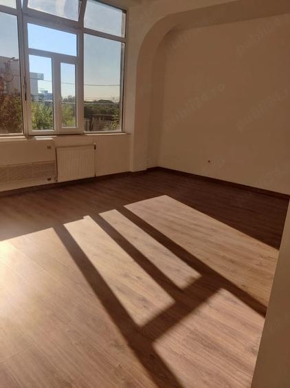 Spa?iu comercial birouri de inchiriat 250 mp utili Str. Meziadului 2B, Oradea - 4