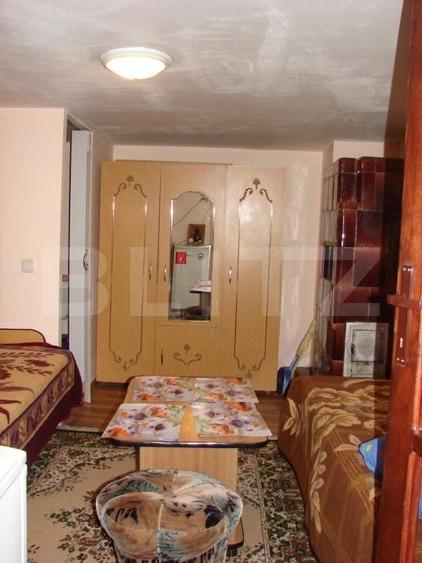 Casă individuală cu 3 camere cu Canalizare în Exterior Vest
