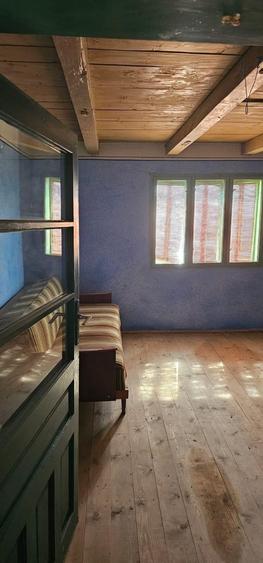 Casă cu 4 camere în Coșdeni