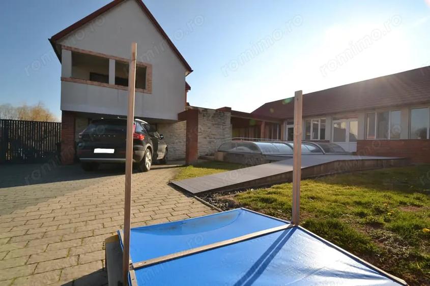 Casă cu 5 camere cu Piscina în Becicherecu Mic