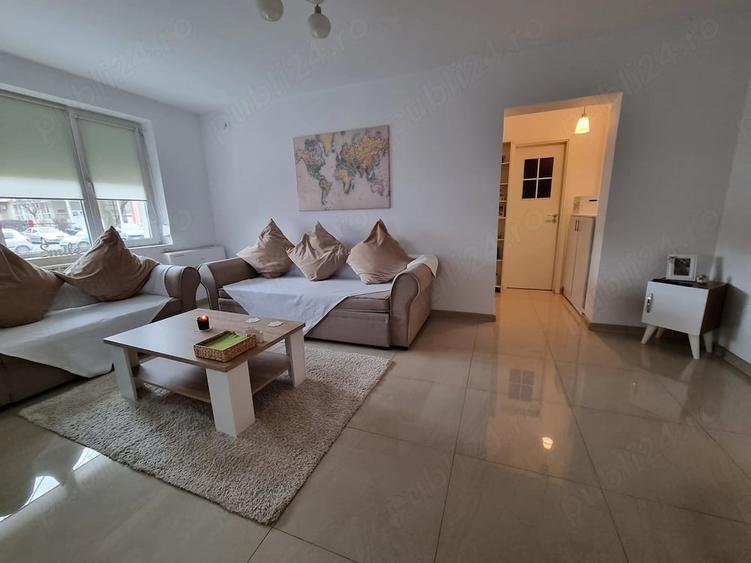 Apartament cu 2 camere semidecomandat în Pajura