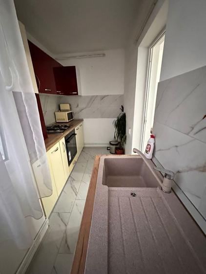 Apartament cu 2 camere decomandat în Prundu