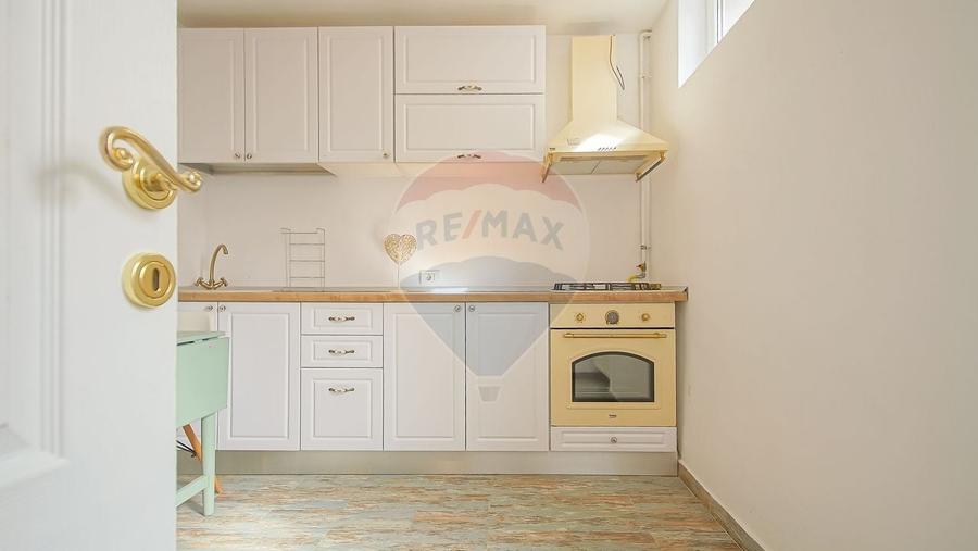 Apartament 3 camere cochet, renovat,  Centrul Istoric - 4