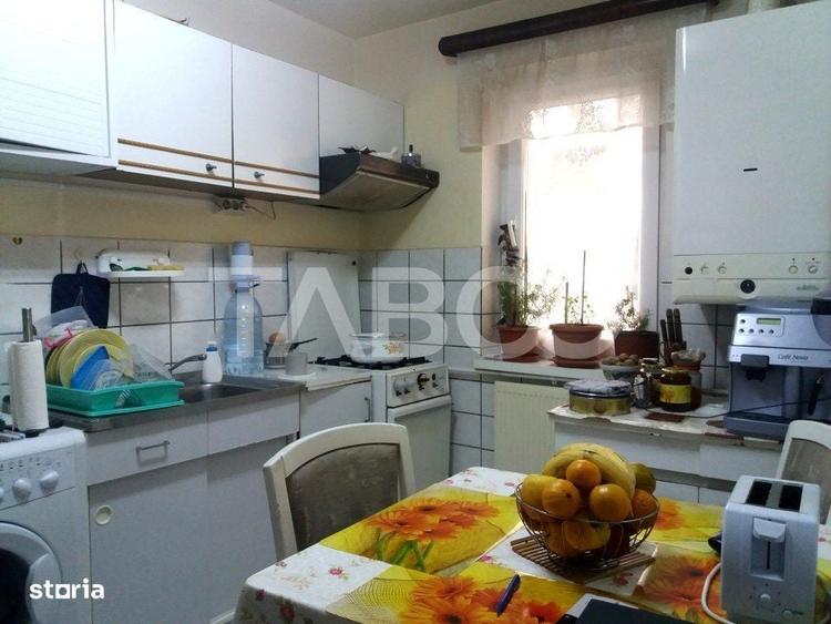 Apartament cu 2 camere decomandat în Central — fotografia 1