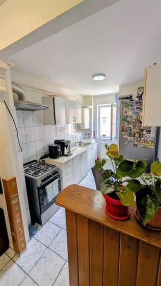 Apartament cu 2 camere semidecomandat, mobilat în Noua